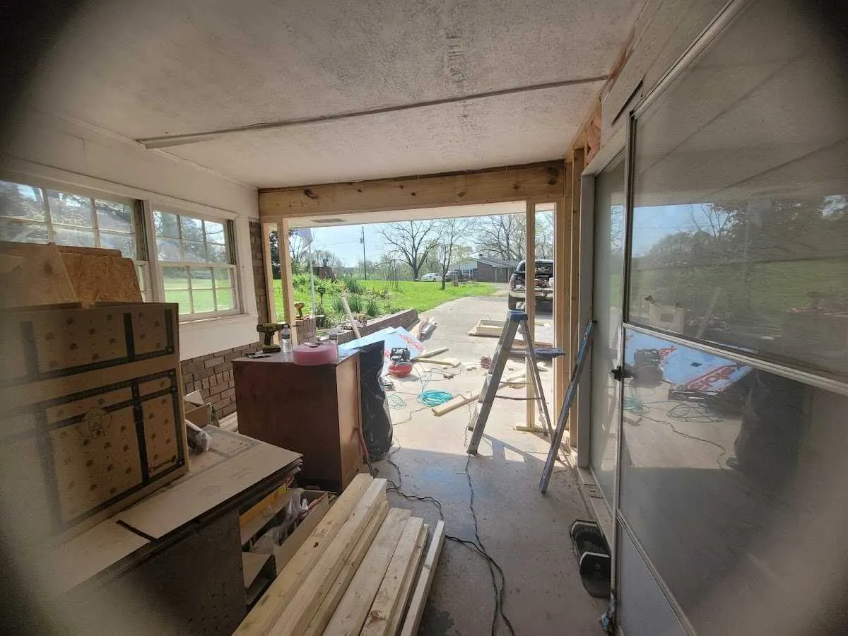 Air movers and dehumidifier for Drying & Dehumidification in Midlothian